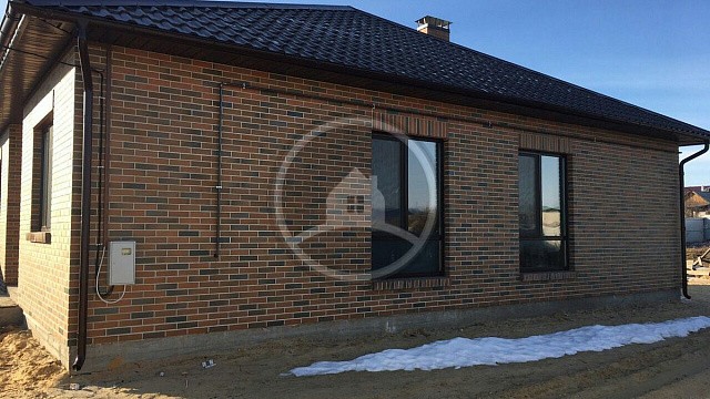 , krasnaya_gvardiya, oblitsovochnyy_kirpich, bavarskaya_kladka, stena