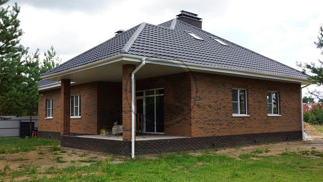 , galeco, grand_line, magma, perel, tandem, vodostochnye_sistemy, metallocherepitsa, oblitsovochnyy_kirpich, sofity, tsvetnye_kladochnye_smesi, bavarskaya_kladka, chernyy, skazka_v_lesu_kp, dom