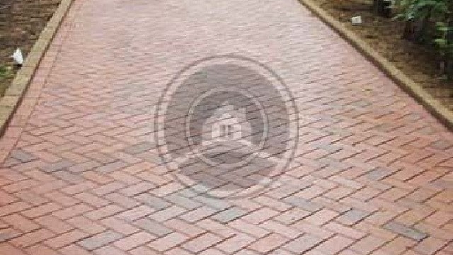 , trotuarnaya_plitka, krasnyy_pyestryy, landshaftnyy_dizayn