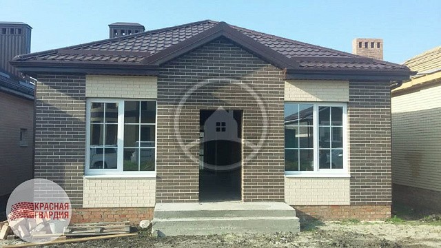 , perel, krasnaya_gvardiya, oblitsovochnyy_kirpich, tsvetnye_kladochnye_smesi, bavarskaya_kladka, belyy, dom