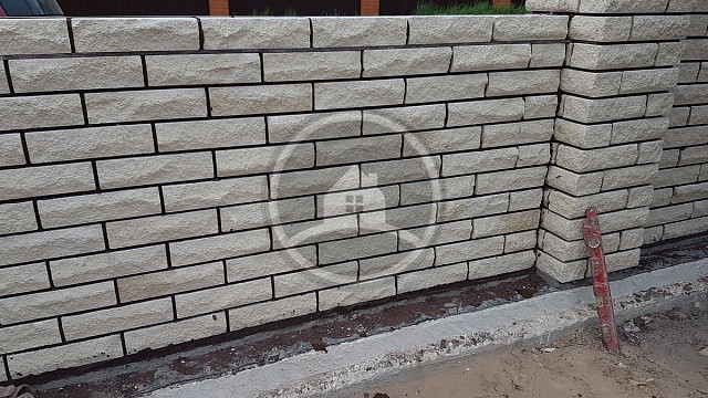 , perel, qbrick, oblitsovochnyy_kirpich, tsvetnye_kladochnye_smesi, belyy, zabor