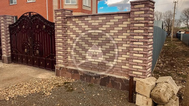 , bezhevyy, granatovyy, shokoladnyy, zabor