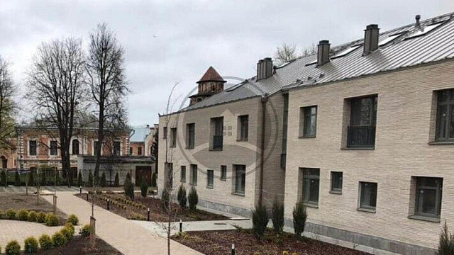 , bogandinskiy, oblitsovochnyy_kirpich, seryy, dom