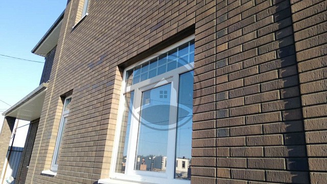 , slavyanskiy_kirpich, oblitsovochnyy_kirpich, bavarskaya_kladka, dom