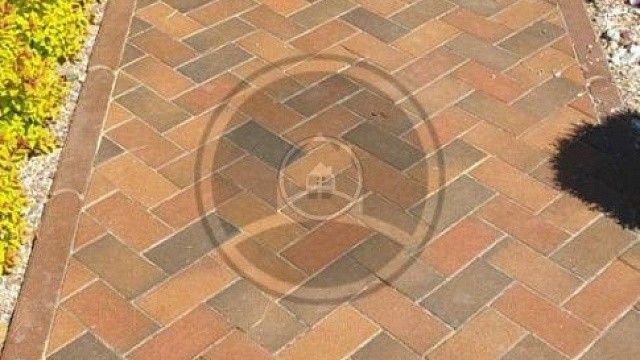 , trotuarnaya_plitka, krasnyy_fleshing, landshaftnyy_dizayn