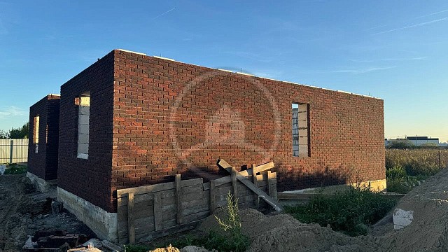 , tandem, oblitsovochnyy_kirpich, bordovyy, dubrovichi, dom