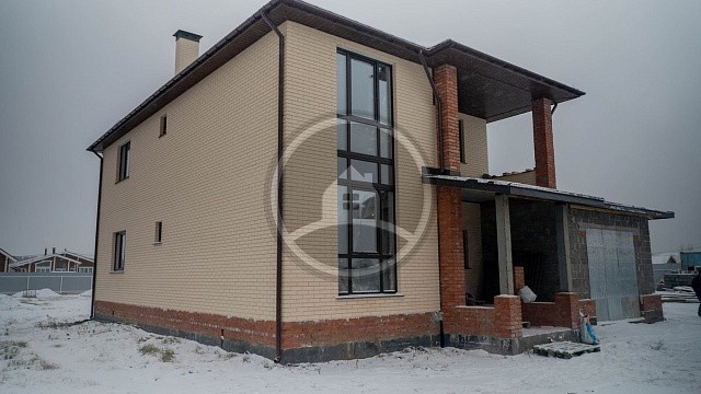 , grand_line, magma, perel, tekhnonikol, shinglas, vodostochnye_sistemy, myagkaya_cherepitsa, oblitsovochnyy_kirpich, sofity, tsvetnye_kladochnye_smesi, bezhevyy, shokoladnyy, dom