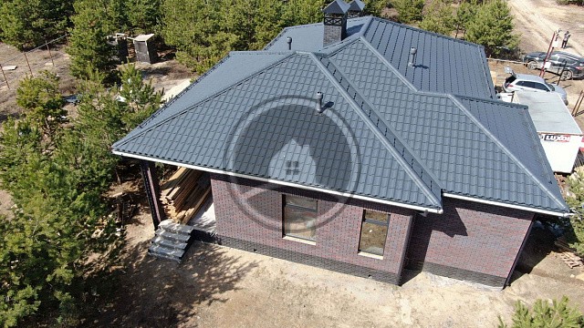 , grand_line, slavyanskiy_kirpich, metallocherepitsa, oblitsovochnyy_kirpich, krasno_korichnevyy, chernyy, alekanovo, skazka_v_lesu_kp, dom