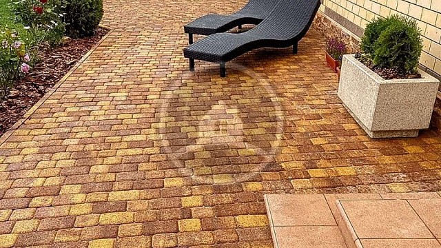 , trotuarnaya_plitka, zhelto_krasnyy, landshaftnyy_dizayn