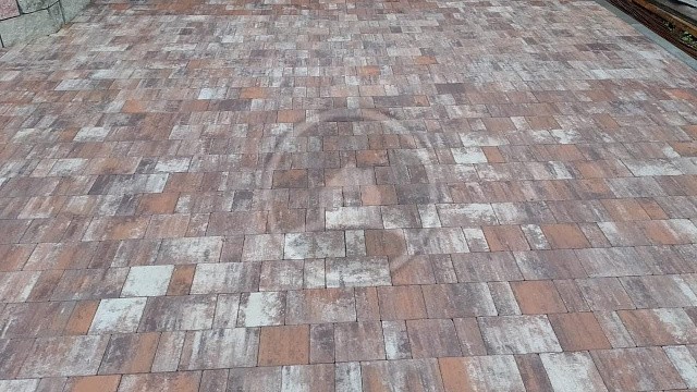 , bynin_alleys, trotuarnaya_plitka, korichnevyy_pestryy