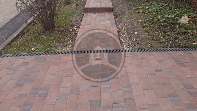 , stroeher, trotuarnaya_plitka, korichnevo_krasnyy, landshaftnyy_dizayn