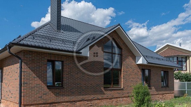 , braer, grand_line, metallocherepitsa, oblitsovochnyy_kirpich, bavarskaya_kladka, grafitovyy, dom