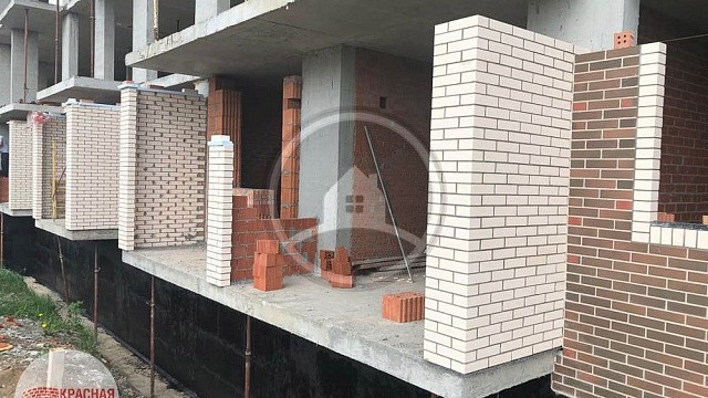 , perel, krasnaya_gvardiya, oblitsovochnyy_kirpich, tsvetnye_kladochnye_smesi, bavarskaya_kladka, belyy, dom