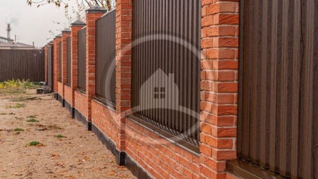 , perel, tandem, oblitsovochnyy_kirpich, tsvetnye_kladochnye_smesi, bavarskaya_kladka, bezhevyy, zabor