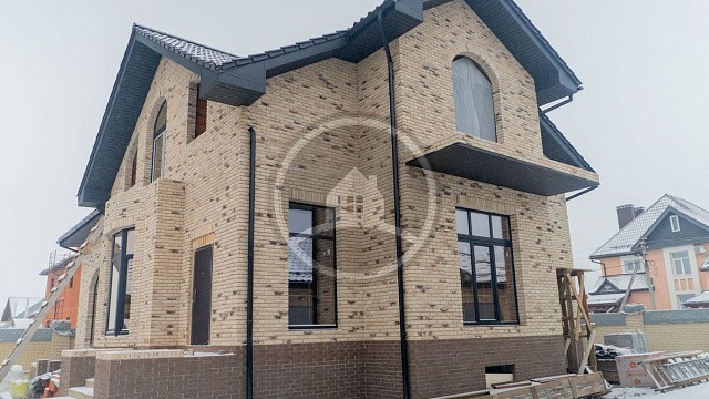 , engels, galeco, grand_line, perel, vodostochnye_sistemy, oblitsovochnyy_kirpich, sofity, tsvetnye_kladochnye_smesi, bezhevyy, belyy, chernyy, semchino, dom