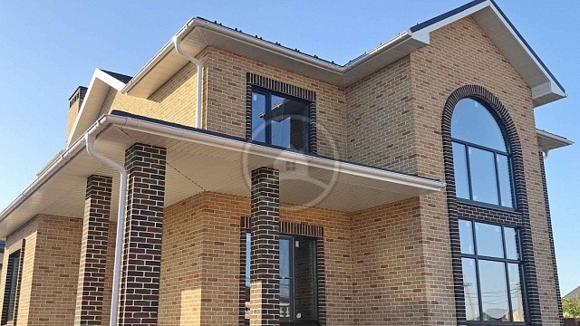 , tandem, oblitsovochnyy_kirpich, oranzhevyy, dom