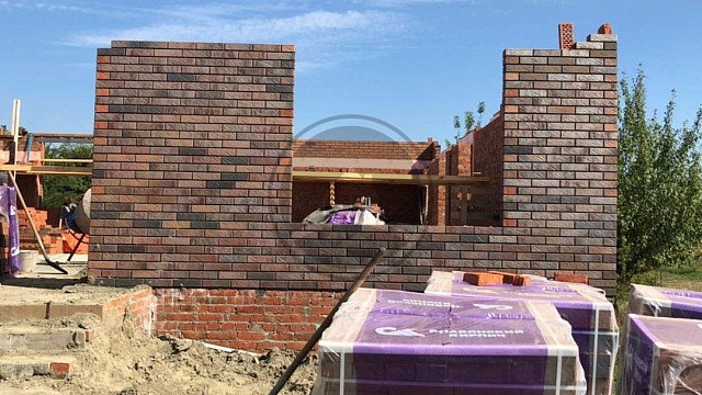 , slavyanskiy_kirpich, oblitsovochnyy_kirpich, bavarskaya_kladka, kladka