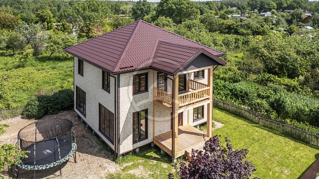 , grand_line, vodostochnye_sistemy, metallocherepitsa, fasady, korichnevyy, dom