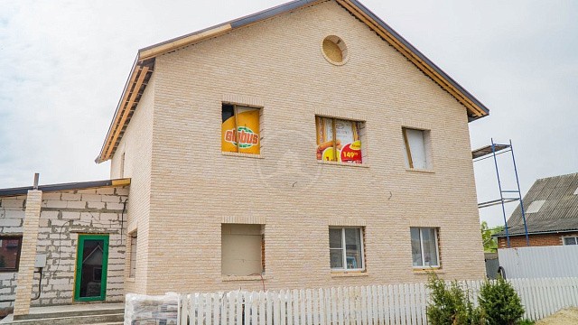 , perel, bogandinskiy, oblitsovochnyy_kirpich, tsvetnye_kladochnye_smesi, bavarskaya_kladka, troitsa, dom