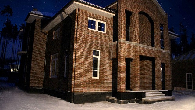 , tandem, oblitsovochnyy_kirpich, korichnevyy, dom