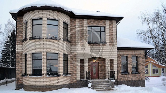 , kchkz, oblitsovochnyy_kirpich, belo_bezhevyy, belyy, dom