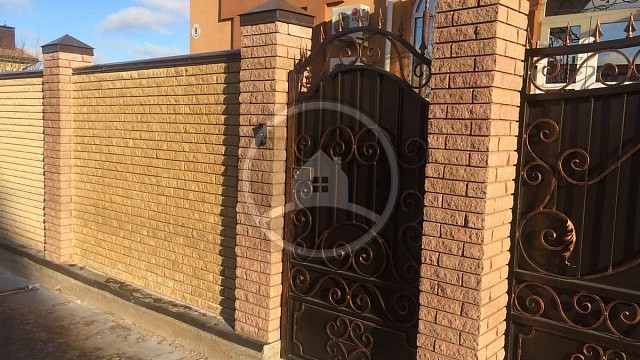 , perel, qbrick, oblitsovochnyy_kirpich, tsvetnye_kladochnye_smesi, bezhevyy, zheltyy, zabor