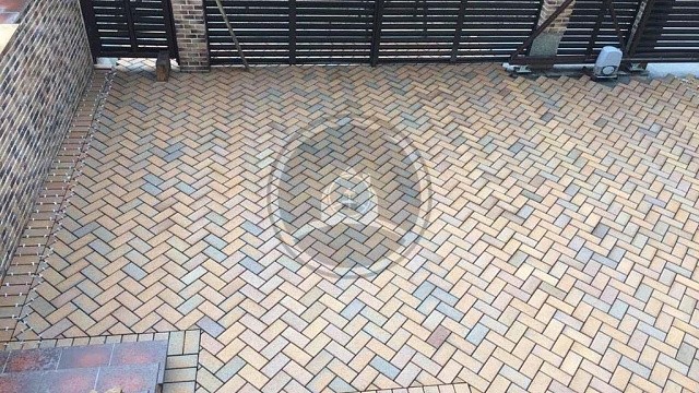 , trotuarnaya_plitka, bezhevo_zheltyy, landshaftnyy_dizayn