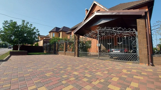 , steinrus, trotuarnaya_plitka, korichnevyy, krasnyy, seryy, landshaftnyy_dizayn