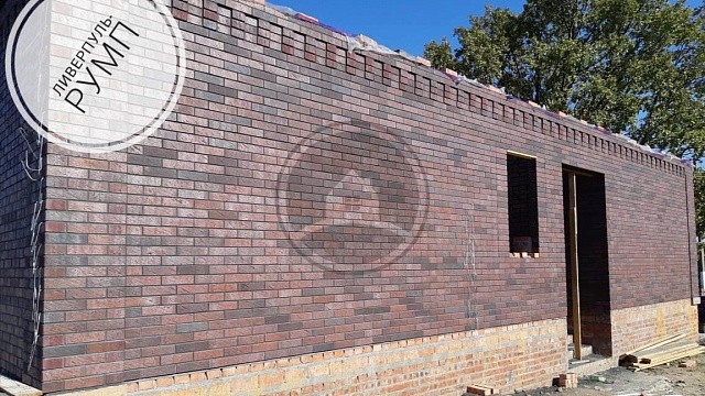 , slavyanskiy_kirpich, oblitsovochnyy_kirpich, bavarskaya_kladka, dom