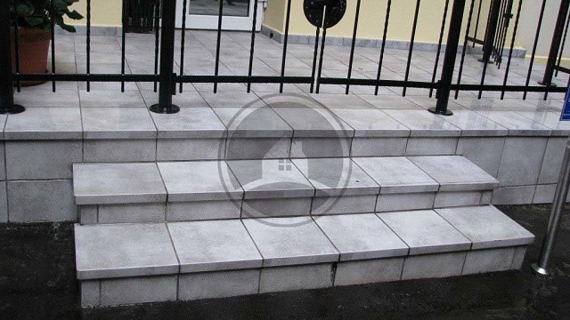 , stroeher, klinkernye_stupeni, seryy, vkhodnaya_gruppa