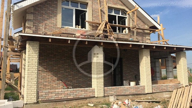 , grand_line, perel, qbrick, oblitsovochnyy_kirpich, sofity, tsvetnye_kladochnye_smesi, bavarskaya_kladka, bezhevyy, belyy, dom