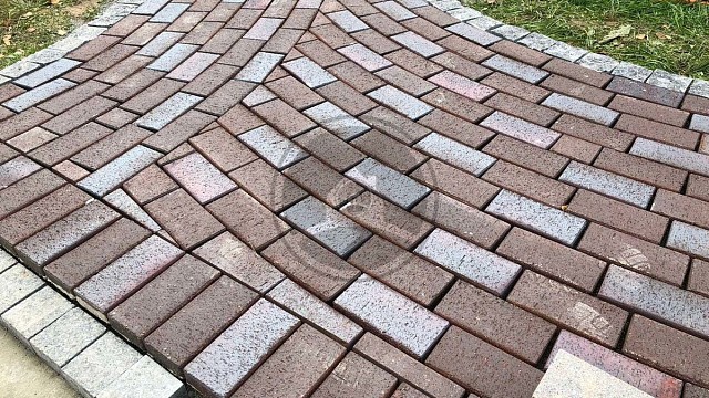 , trotuarnaya_plitka, sero_belyy, landshaftnyy_dizayn