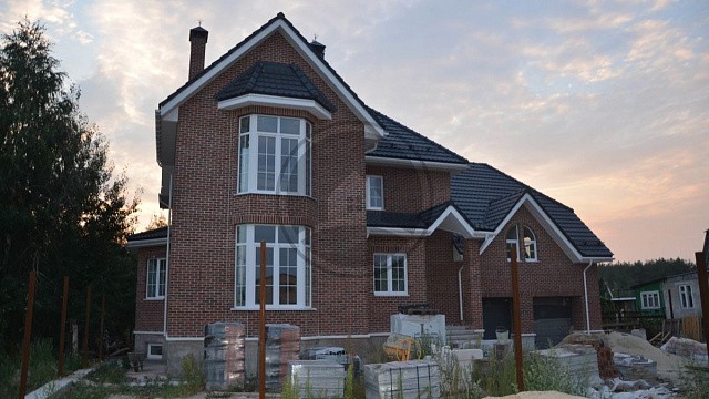 , perel, qbrick, wienerberger, oblitsovochnyy_kirpich, tsvetnye_kladochnye_smesi, bavarskaya_kladka, agro_pustyn, dom