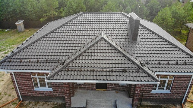 , galeco, grand_line, perel, tandem, vodostochnye_sistemy, metallocherepitsa, oblitsovochnyy_kirpich, sofity, tsvetnye_kladochnye_smesi, bavarskaya_kladka, chernyy, alekanovo, skazka_v_lesu_kp, dom