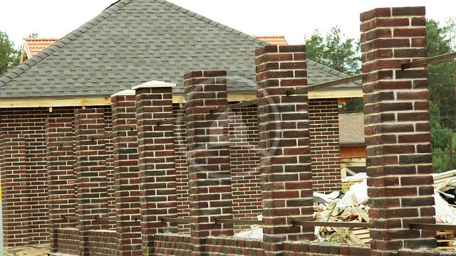 , perel, tandem, oblitsovochnyy_kirpich, tsvetnye_kladochnye_smesi, bavarskaya_kladka, belyy, lastochka_kp, zabor