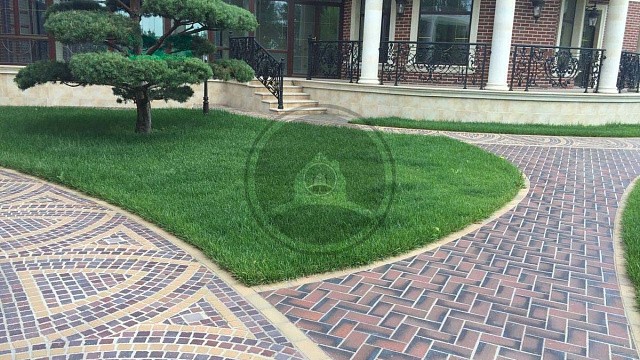 , trotuarnaya_plitka, krasnyy_miks, landshaftnyy_dizayn