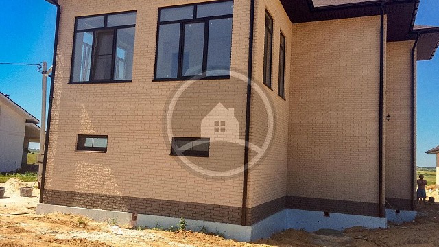 , grand_line, qbrick, tekhnonikol, vodostochnye_sistemy, myagkaya_cherepitsa, oblitsovochnyy_kirpich, sofity, tsvetnye_kladochnye_smesi, solomennyy, temno_korichnevyy, shokoladnyy, dom, krysha