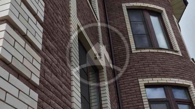 , perel, qbrick, oblitsovochnyy_kirpich, tsvetnye_kladochnye_smesi, belyy, granatovyy, stena