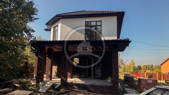 , grand_line, perel, tandem, vodostochnye_sistemy, metallocherepitsa, oblitsovochnyy_kirpich, sofity, tsvetnye_kladochnye_smesi, chernyy, ryazan, dom