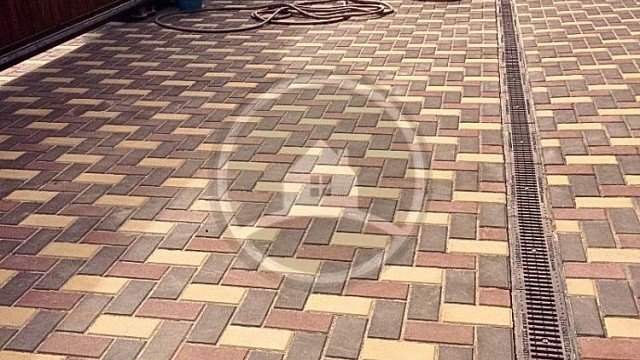 , steinrus, trotuarnaya_plitka, zheltyy, korichnevyy, krasnyy, landshaftnyy_dizayn