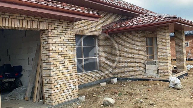 , perel, qbrick, oblitsovochnyy_kirpich, tsvetnye_kladochnye_smesi, bezhevo_zheltyy, dom