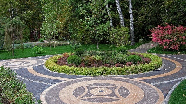 , trotuarnaya_plitka, bezhevo_zheltyy, landshaftnyy_dizayn