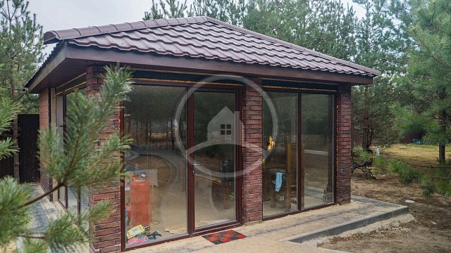 , grand_line, tandem, metallocherepitsa, oblitsovochnyy_kirpich, ral_8017, bavarskaya_kladka, skazka_v_lesu_kp, dom