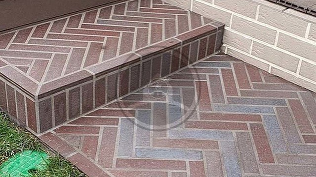 , stroeher, trotuarnaya_plitka, korichnevyy, vkhodnaya_gruppa, landshaftnyy_dizayn