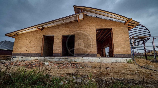 , tandem, oblitsovochnyy_kirpich, korichnevyy, dom