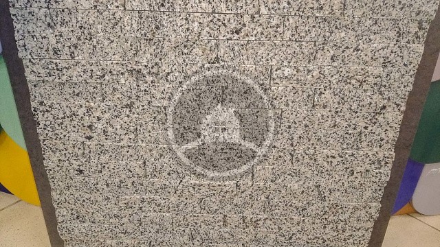 , granitnaya_bruschatka, seryy_miks, landshaftnyy_dizayn